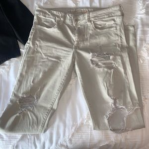 Distressed AE jeans